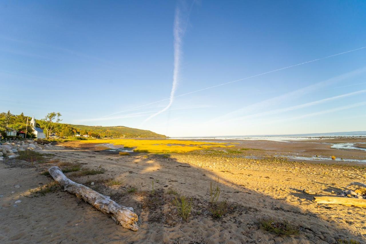 Saint-Joseph-de-la-Rive Auberge De La Rive De Charlevoix - Auberge De Jeunesse Familiale Pour Voyageurs De Tous Ages מראה חיצוני תמונה